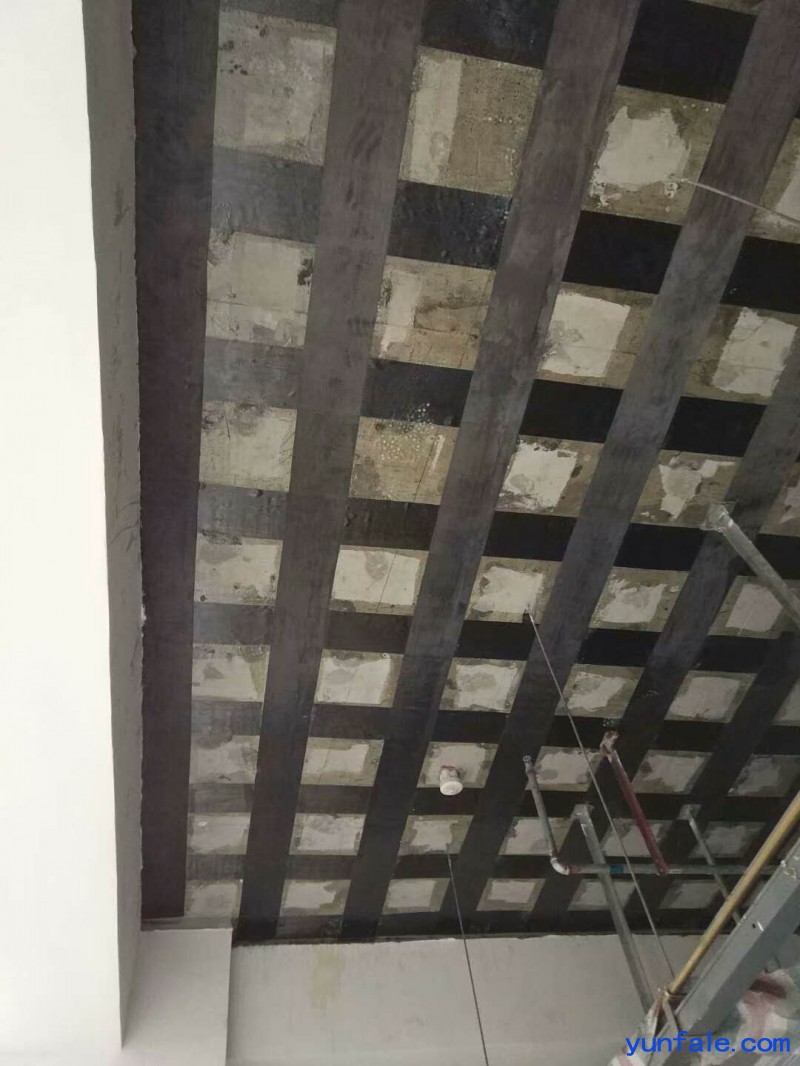 楼板碳纤维加固2