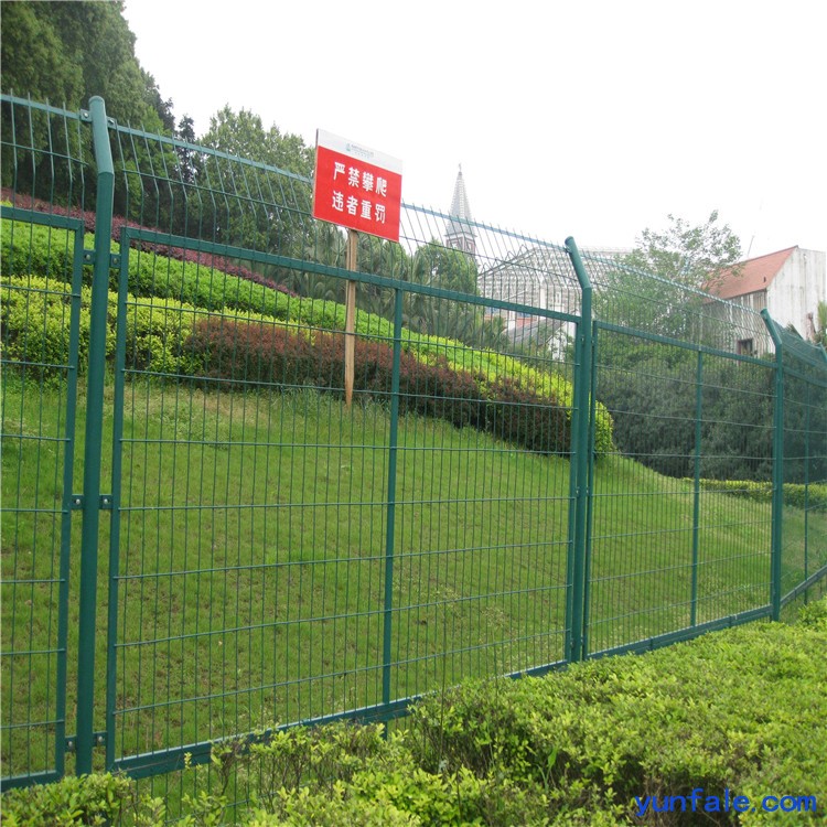 厂家定制圈地护栏网 道路护栏网 安全防护隔离网