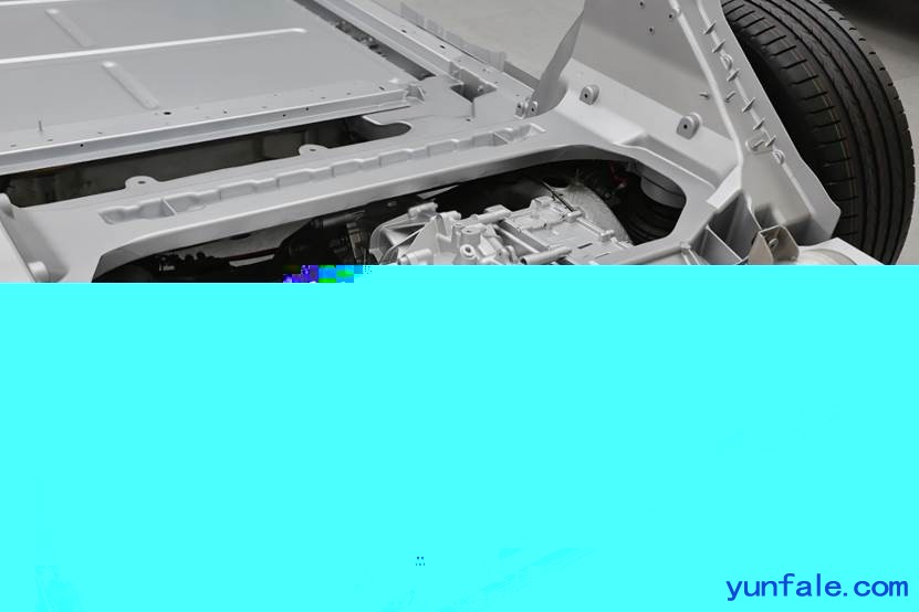 图片包含 室内, 汽车, 水槽, 桌子<em></em>
<em></em>
AI 生成的内容可能不正确。