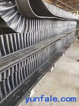 大倾角挡边提升带 波状挡边输送带 橡胶裙边皮带定制